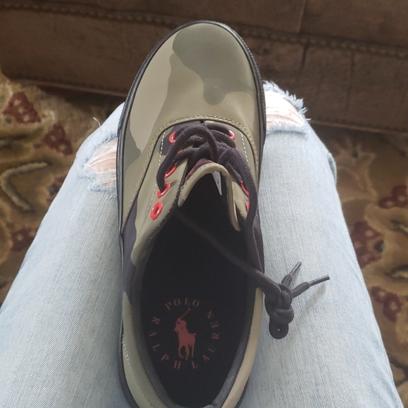 New in box polo ralph lauren camo sneakers 7 - Picture 2 of 3
